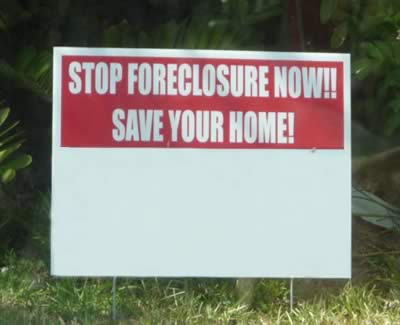 Negotiating with Lenders to Stop Foreclosure